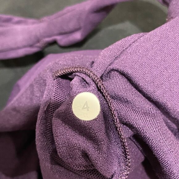 Lululemon  Size 4 Aria Tanktop In Deep Zinfandel Purple - Picture 12 of 12